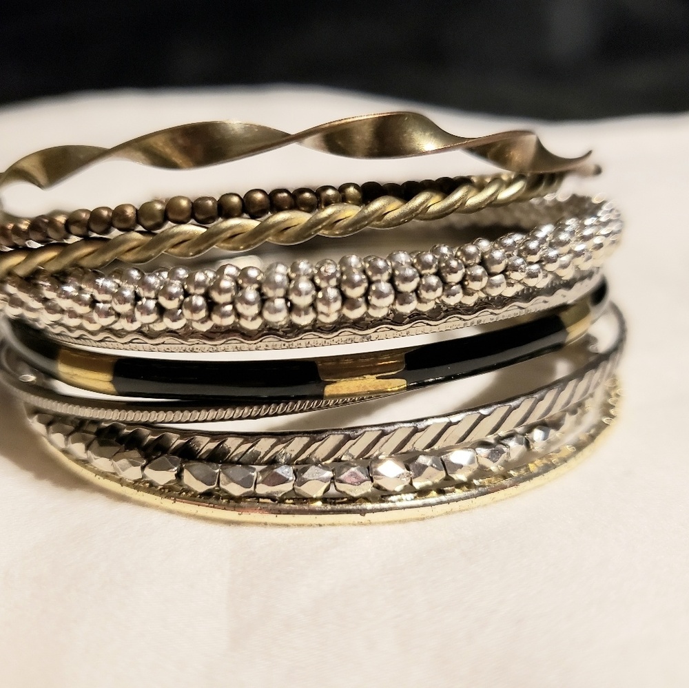 10 bangle set black and gold